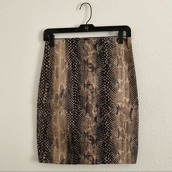 Express Design Studio - Snake Print Pencil Skirt - Size 4 - Picture 1 of 5